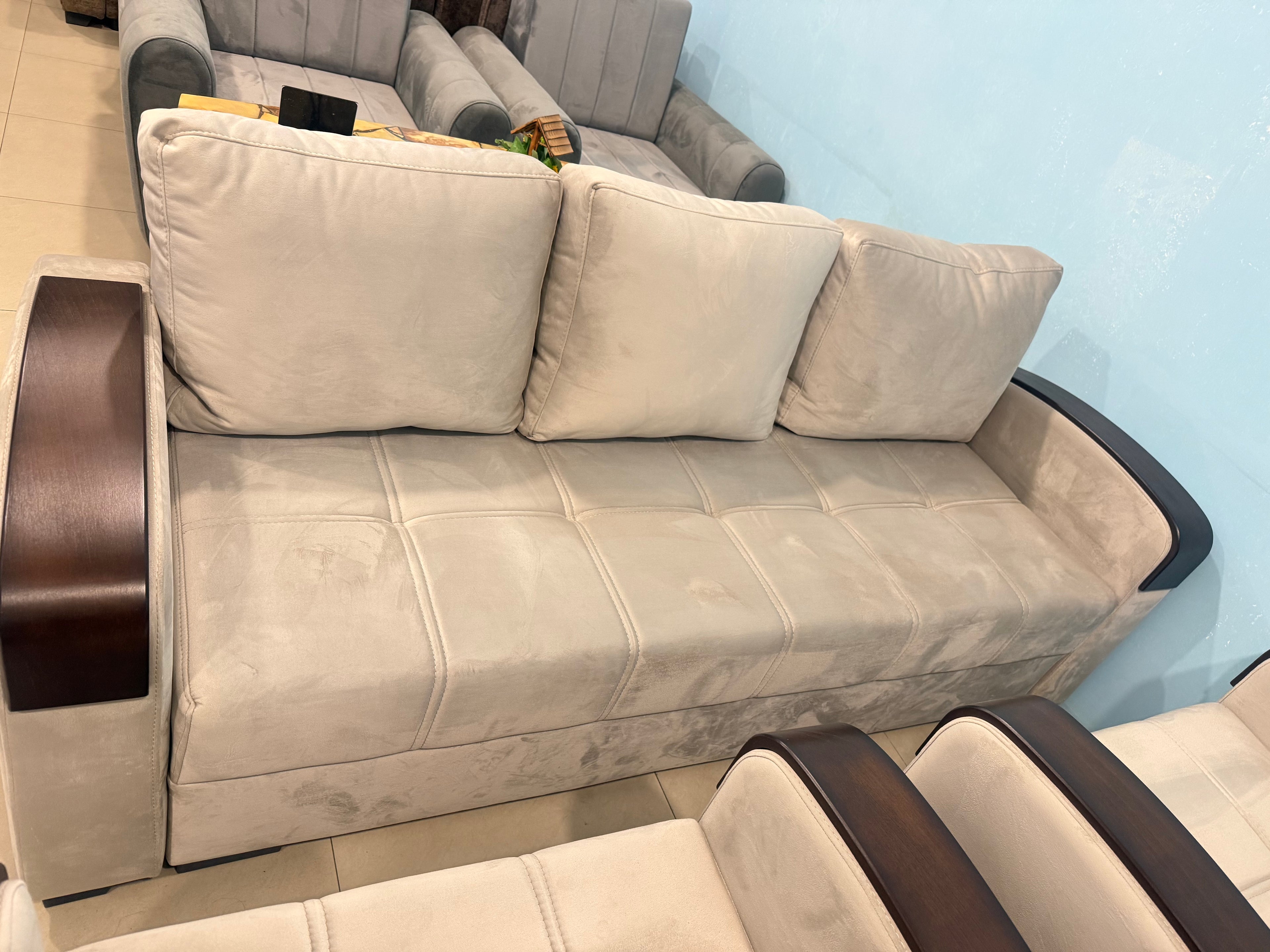 Vanadzor Sofa